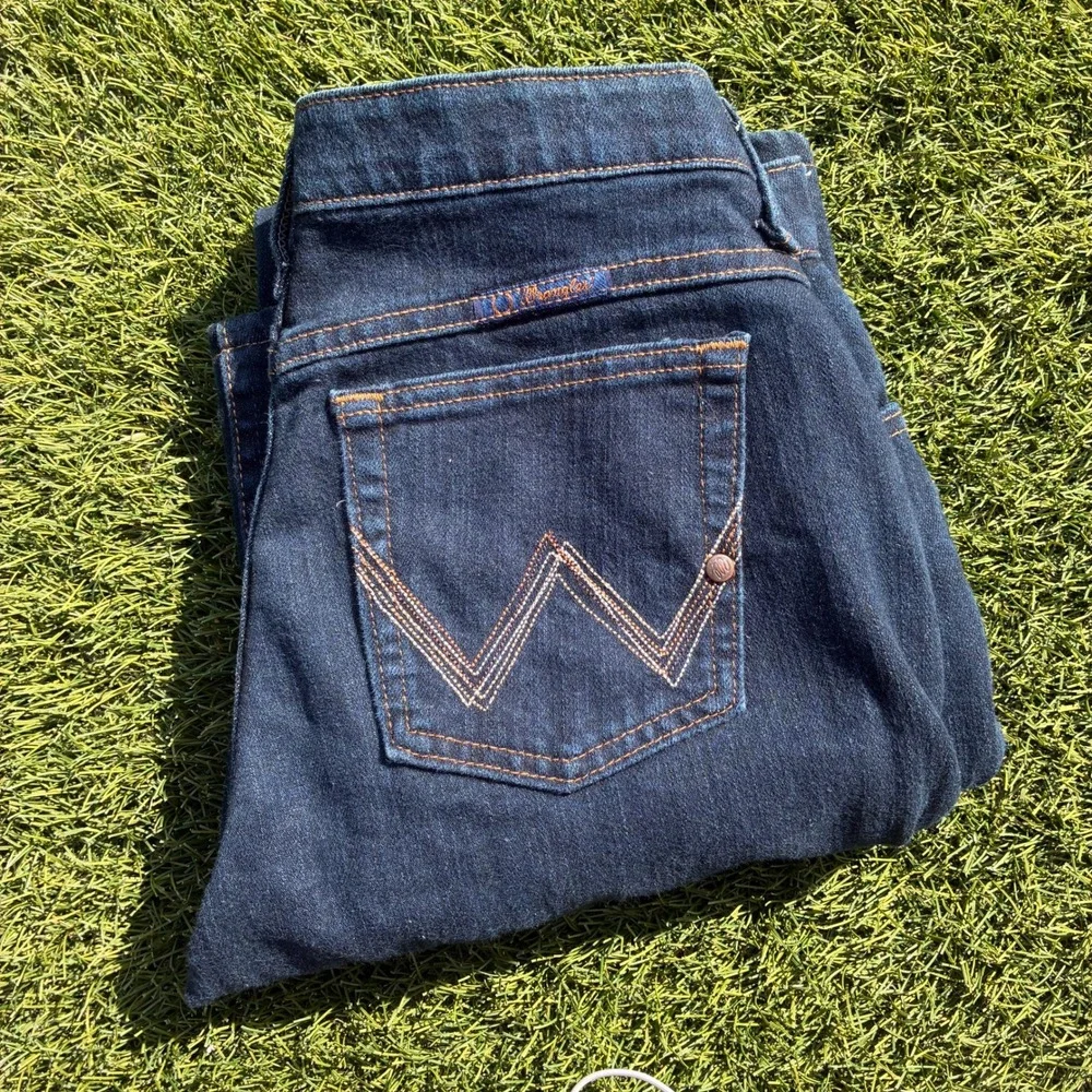 Wrangler Q-Baby Ultimate Riding Jeans Womens 5/6 29x30 Dark Wash Bootcut Denim - Picture 9 of 9
